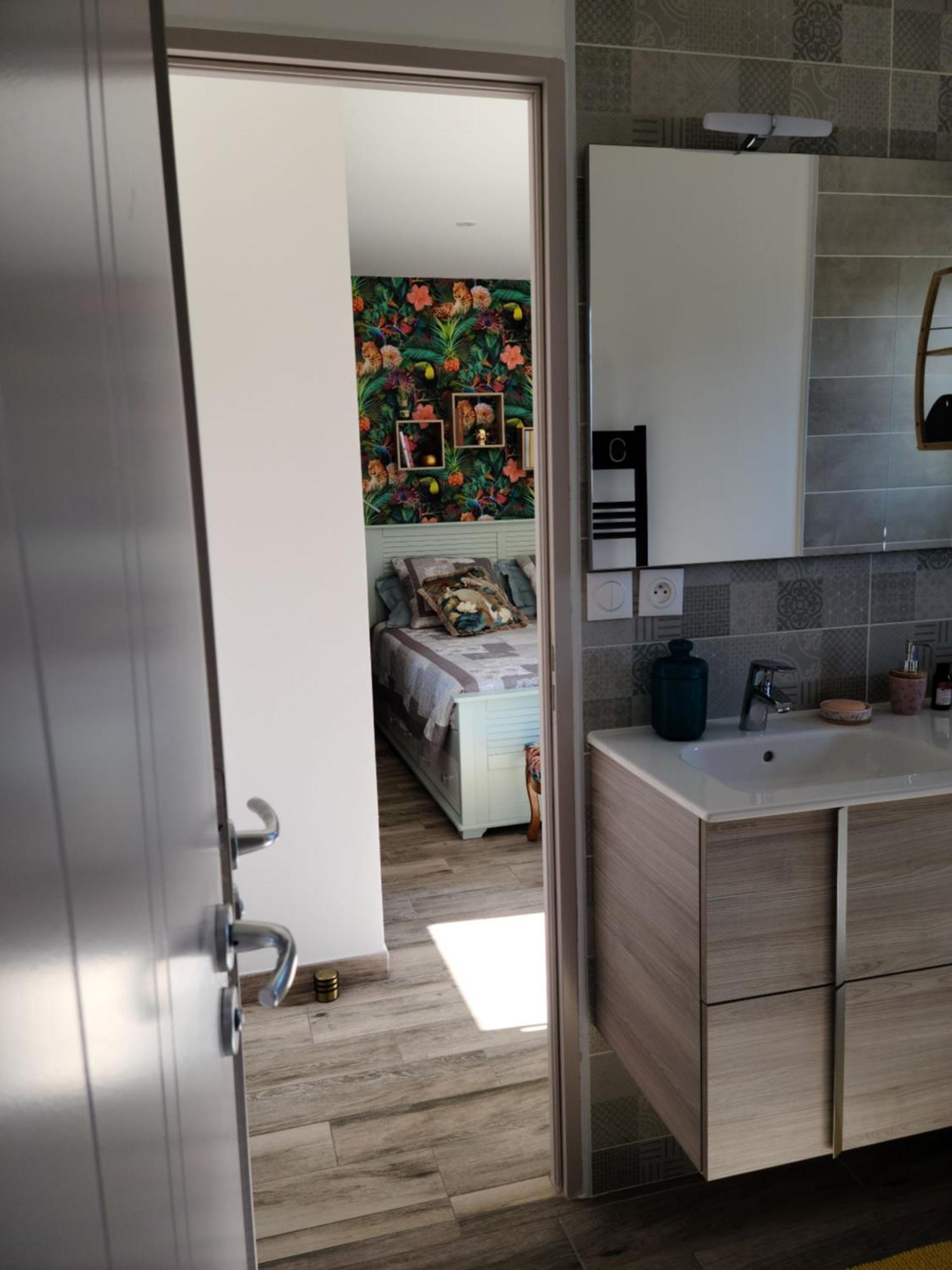 Les Papillons D'Uzes Bed & Breakfast Saint-Laurent-la-Vernede ภายนอก รูปภาพ