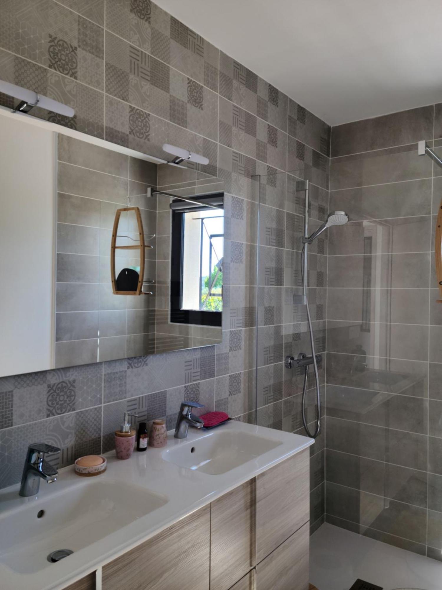 Les Papillons D'Uzes Bed & Breakfast Saint-Laurent-la-Vernede ภายนอก รูปภาพ